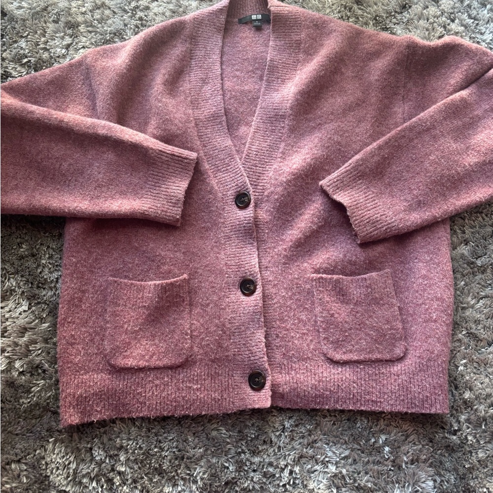 Uniqlo pink cardigan